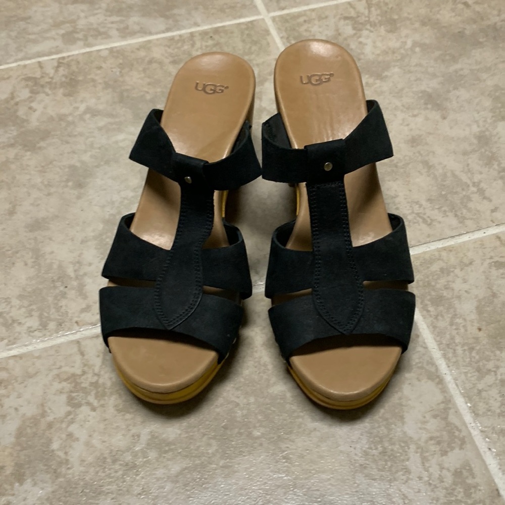 UGG Jennie T-Strap Wooden Sandals